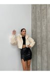 Krem Peluş Oversize Crop Kapüşonlu Mont