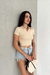 Krem Polo Yaka Kısa Kollu Crop Bluz