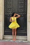 Limon Mini Sırt Dekolteli Dopa Detay Degaje Yaka Tasarım Elbise