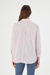 Pembe Çizgili Sırtı Düğme Detaylı Oversize Kalıp Dokuma Gömlek