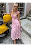 Pembe Midi Askılı Çiçek Desenli Astarlı Omuz Bağlamalı Büzgü Detaylı Elbise