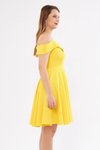 Sarı Midi Askılı Kayık Yaka Detay Pileli Kloş Abiye Elbise