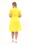 Sarı Midi Kruvaze Yaka Kuşaklı Büyük Beden Şifon Elbise