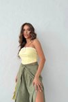 Sarı Ön Bağlama Detaylı Straplez Crop