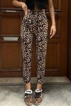 Siyah Leopar Desenli Çımalı Pantolon