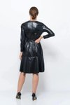 Siyah Midi Bisiklet Yaka Bağlama Detaylı Deri Görünümlü Kışlık Elbise