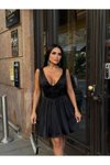 Siyah Mini Korsaj Detaylı Şortlu Saten Abiye Elbise