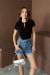 Siyah Pat Detaylı Fit Tshirt