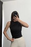 Siyah Sıfır Kol Drapeli Crop Bluz
