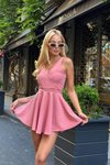 Toz Pembe Mini Sırt Dekolteli Sıfır Kol Şortlu Elbise