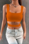 Turuncu Kalın Askılı Göbek Dekolteli Crop Bluz