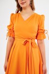 Turuncu Midi Kruvaze Yaka Büzgülü Kısa Kol Kolları Lastikli Kuşaklı Abiye Elbise