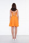 Turuncu Mini Askılı Sırtı İp Bağlamalı Göbek Pencereli Dokuma Kumaş Pileli Kloş Abiye Elbise