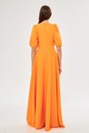 Turuncu Uzun Balon Kol V Yaka Korsaj Kemer Detay Süs Düğmeli Göğüs Pileli Dokuma Dökümlü Kumaş Abiye Elbise