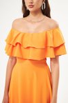 Turuncu Uzun Düşük Omuz Çift Kat Fırfır Detay Carmen Yaka Kloş Abiye Elbise