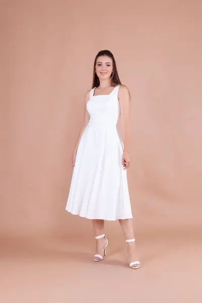 Beyaz Midi Askılı Kare Yaka Elbise