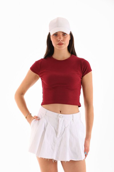 بلوزة قصيرة بكم قصير مطاطية بلون بوردو