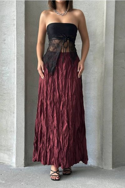 تنورة بورجوندي طويلة مجعدة