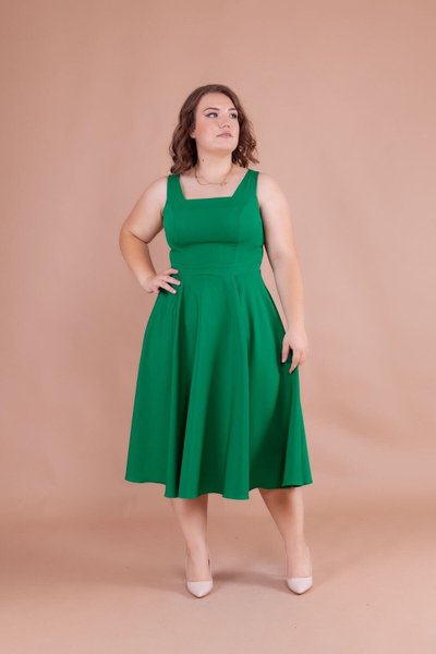 Çimen Yeşili Midi Askılı Büyük Beden Kare Yaka Elbise