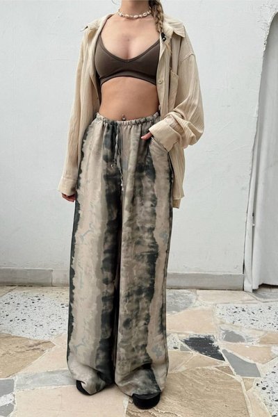 Haki Desenli Saten Oversize Bol Pantolon