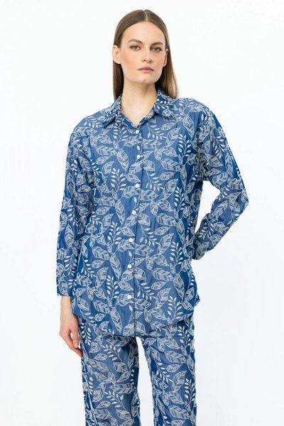 قميص طويل الأكمام من القطن النيلي