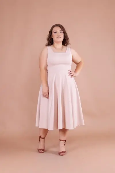 Krem Midi Askılı Büyük Beden Kare Yaka Elbise