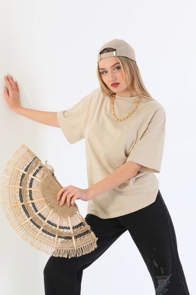 تيشيرت أساسي أوفر سايز للجنسين من القطن الكريمي