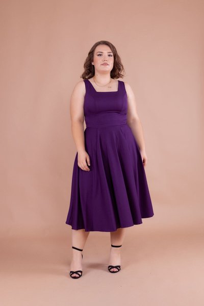 فستان ميدي برباط كبير الحجم بياقة مربعة بلون المردوم