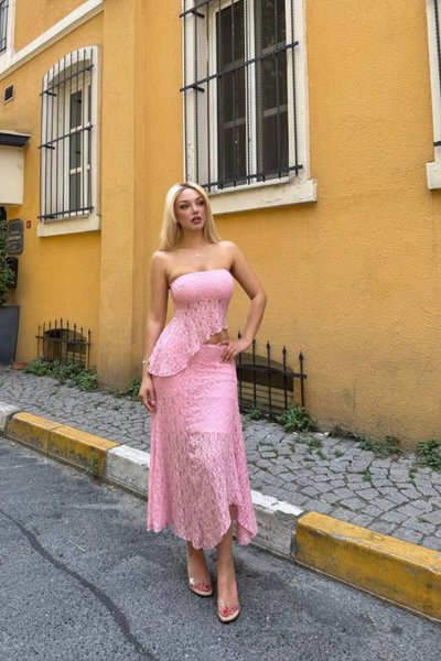 Pink Asymmetric Lined Lace Skirted Two-Piece Set