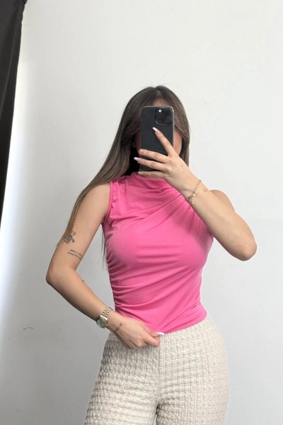 Pembe Sıfır Kol Drapeli Crop Bluz