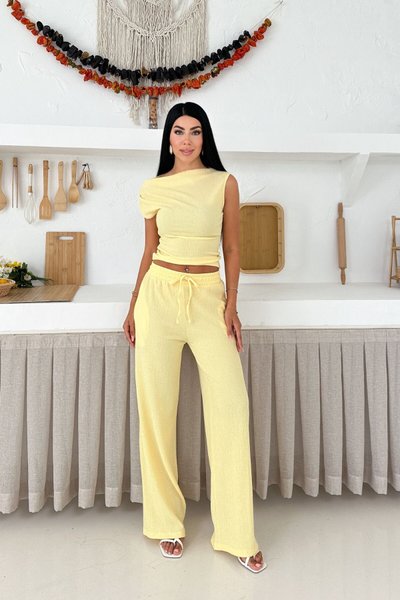 Sarı Gofre Kumaş Omuz Detaylı Bluz Ve Pantolon İkili Takım