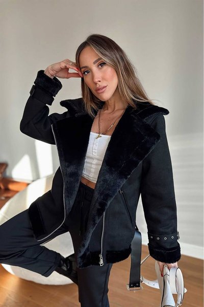 Siyah Içi Kürklü Süet Ceket