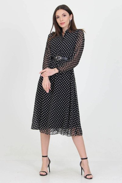 فستان ميدي أسود مبطن بحزام وتفاصيل منقطة