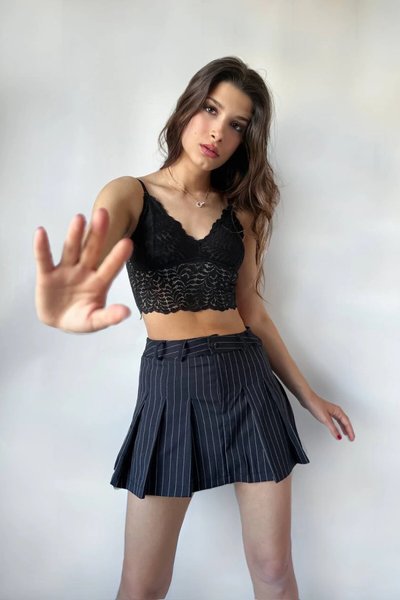 Siyah Mini Piliseli Cep Detay Etek