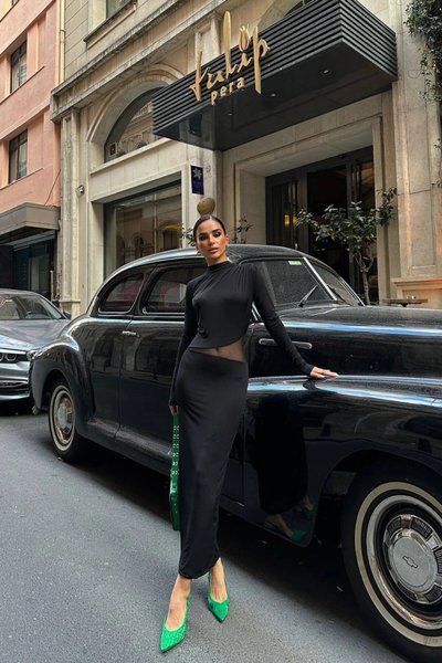 Siyah Uzun Detay Tasarım Tül Elbise