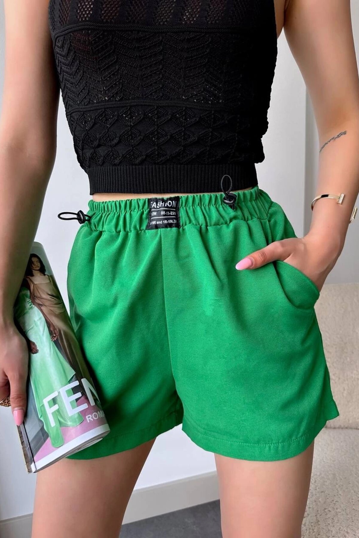 Green Emblemed Linen Shorts - Özer&Hermin