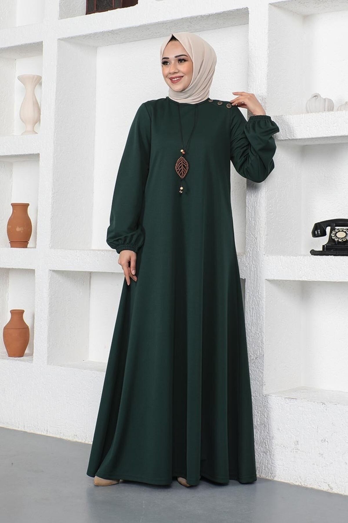 Emerald Necklace Detailed Crew Neck Modest Dress - Mec Fashion