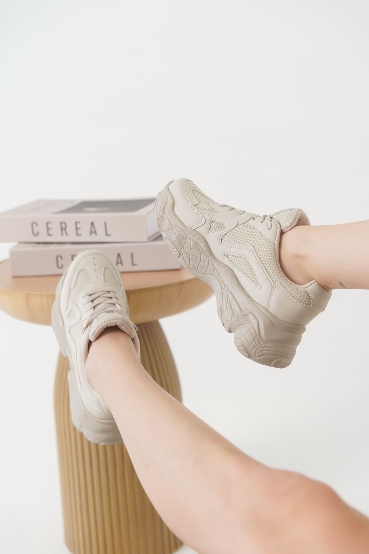 Beige Orthopedic Sneaker - Daxtors