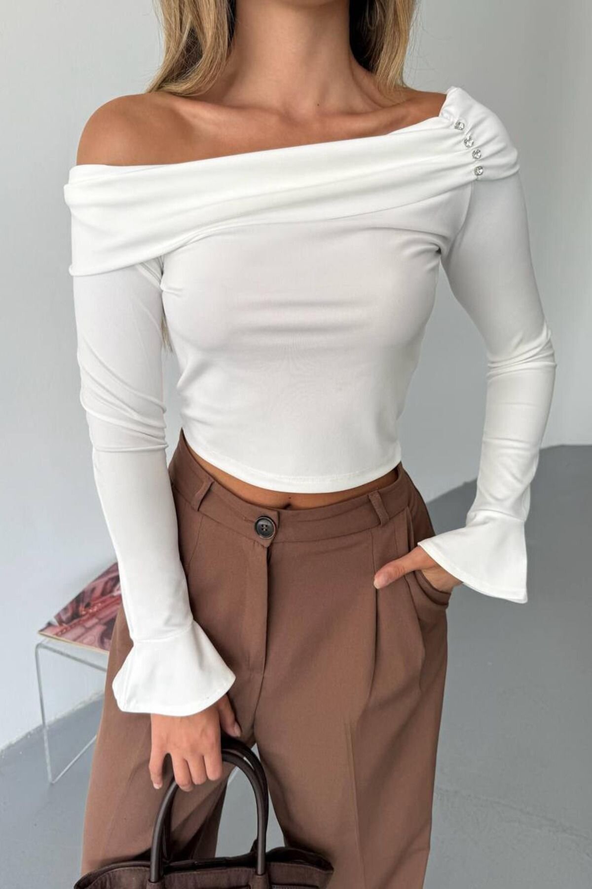White Rhinestone Madonna Collar Scuba Fabric Blouse - İLKCET MODA