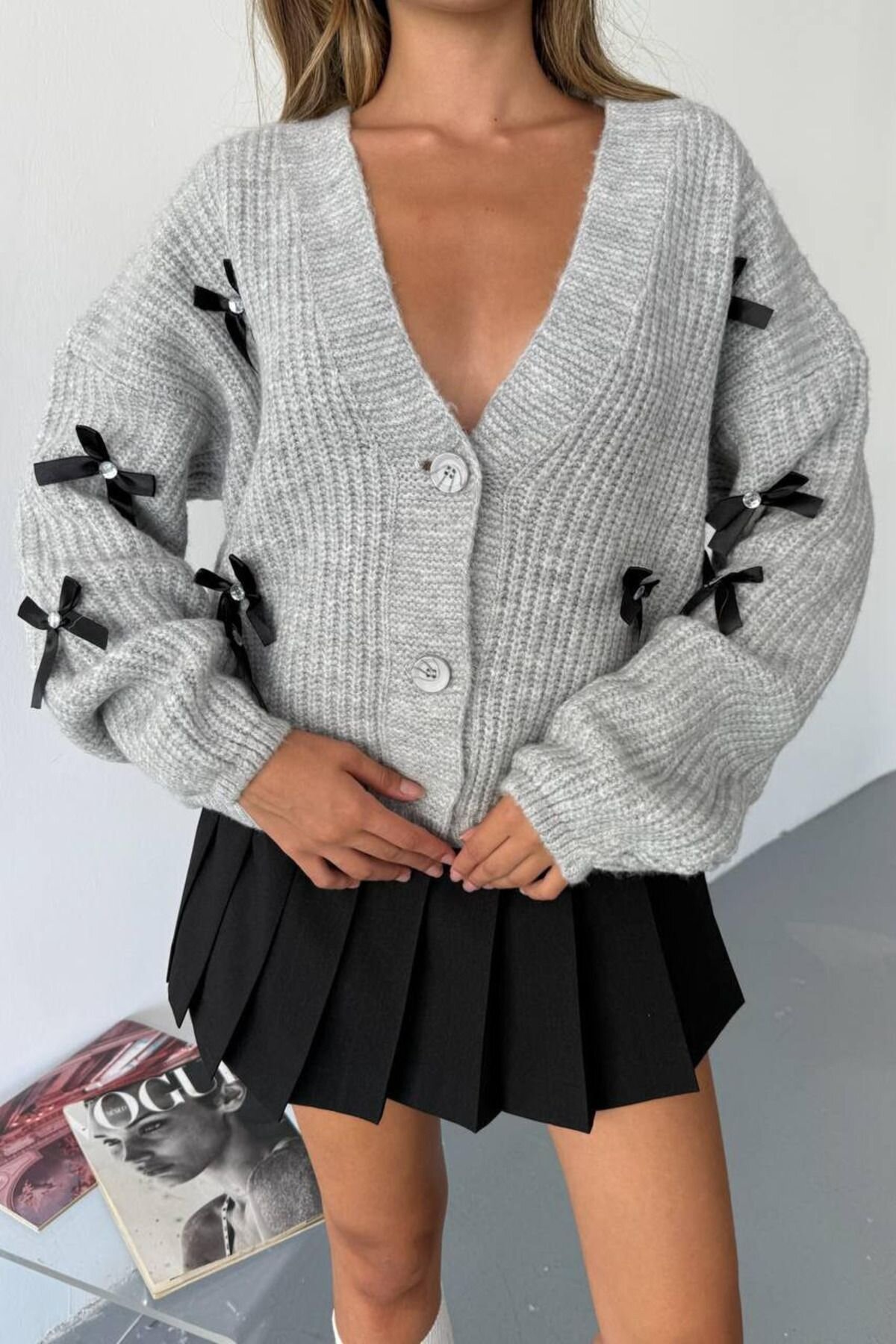Gri Kurdela Detay Oversize Hırka - İLKCET MODA
