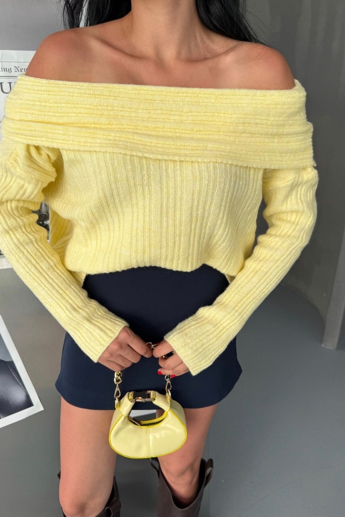كنزة تريكو صفراء سميكة بياقة مادونا - İLKCET MODA