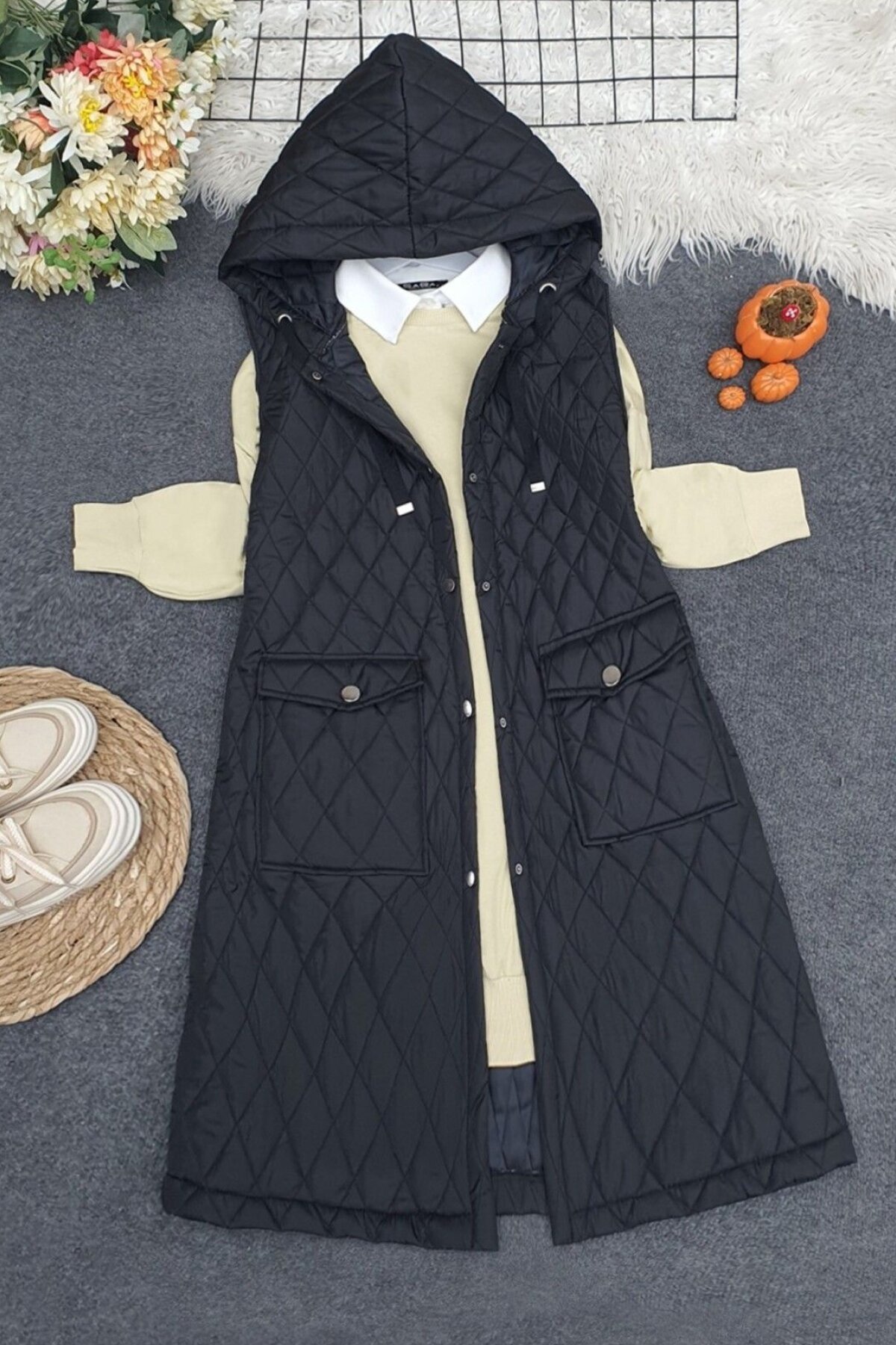 Black Quilted Vest with Flap Pockets - HİJABAYA