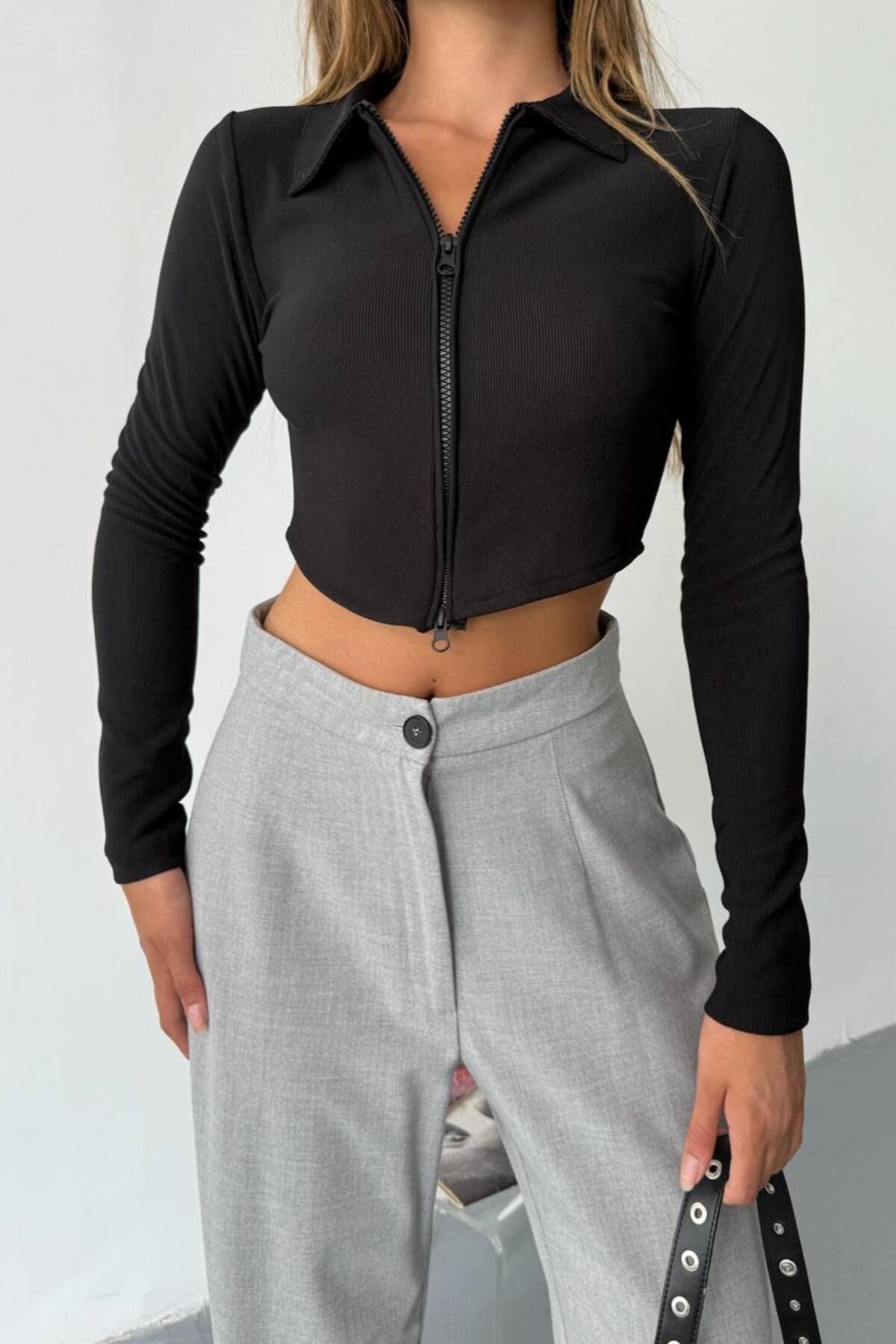 Siyah Ottoman Kumaş Çift Fermuarlı Crop Sweatshirt - İLKCET MODA