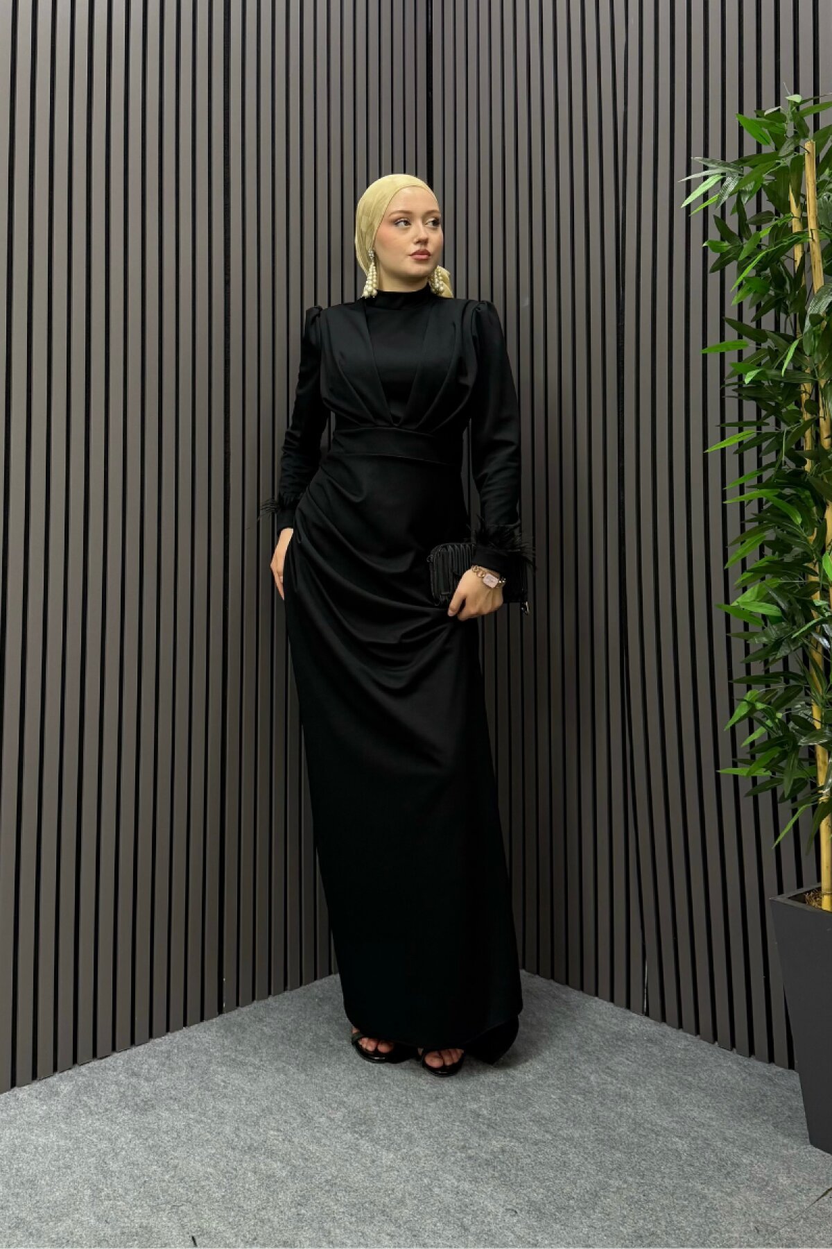 Black Zeyna Sleeve Feathered Modest Evening Dress - Ensa Tesettür