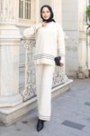 Beyaz Şerit Detaylı Triko İkili Tesettür Takım