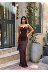 Kahverengi Uzun Gögüs Detaylı Straplez Abiye Elbise