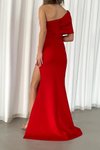 Kırmızı Uzun Tek Omuzlu Scuba Kumaş Yırtmaçlı Özel Tasarım Abiye Elbise