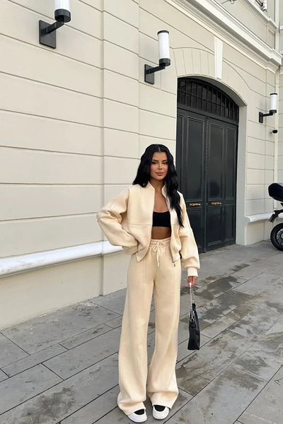 طقم رياضي شتوي بيج