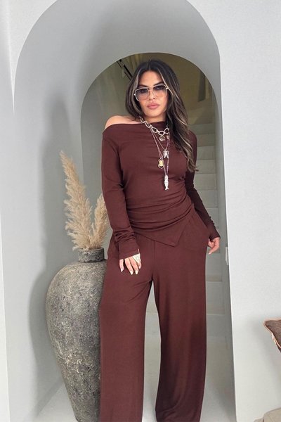 Kahve Kayık Yaka Örme Kumaş İkili Takım