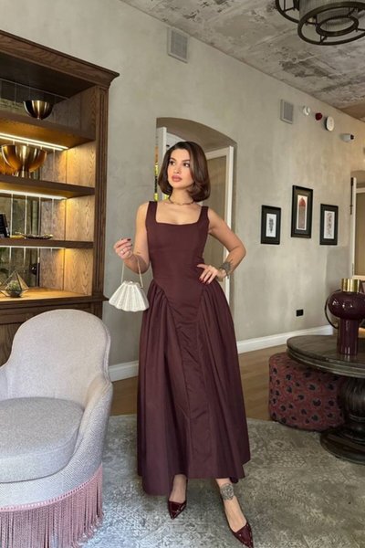 Kahverengi Uzun Kalın Askılı Kuşak Detaylı Poplin Elbise